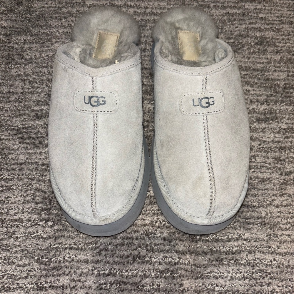 UGG Light Gray Sheepskin Slippers- great condition